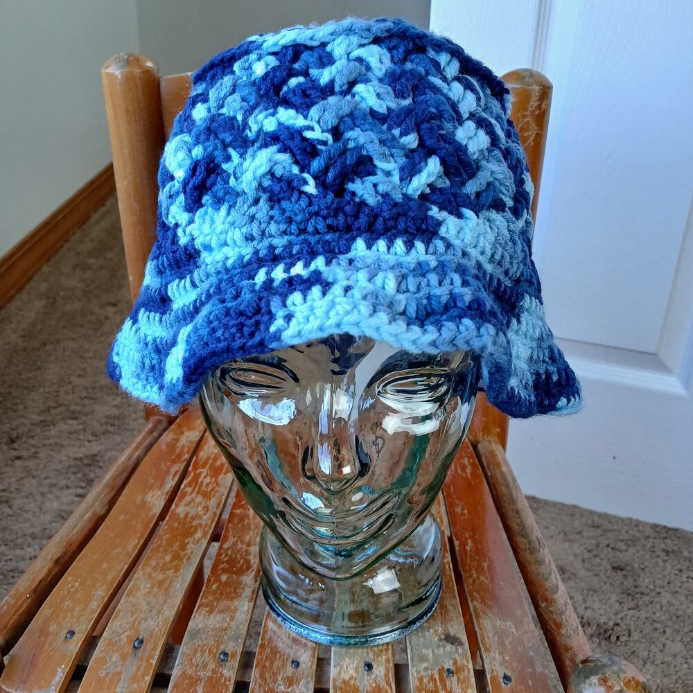Basket Weave Bucket Hat small crochet shades of blue handmade y2k machine wash - Picture 5 of 10